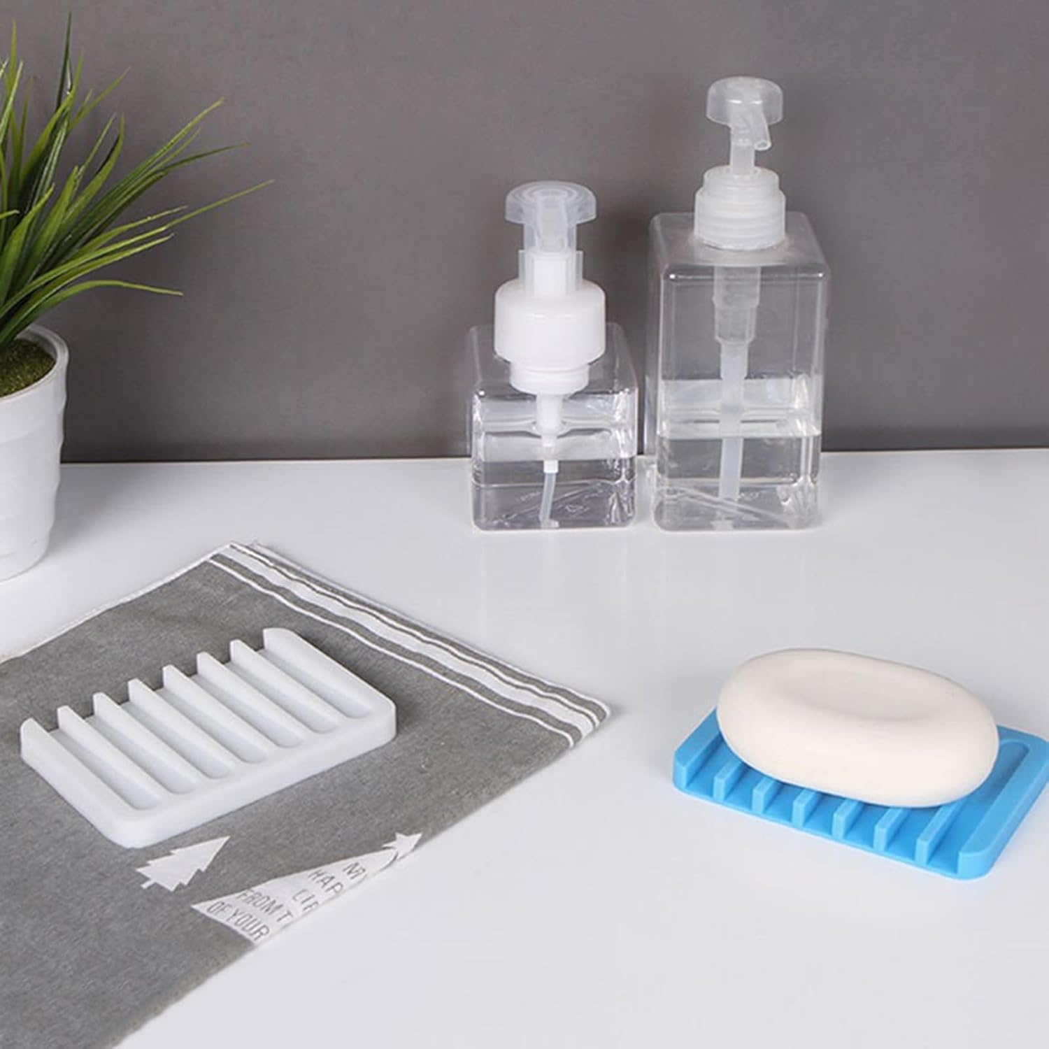 Loyliawa Soap Dish with Anti-Slip Drainage