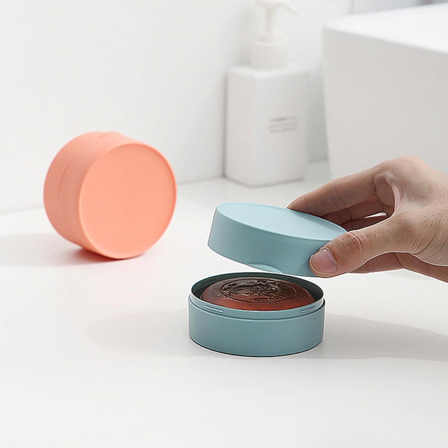 Portable Leakproof Soap Container for Travel and Outdoor Use