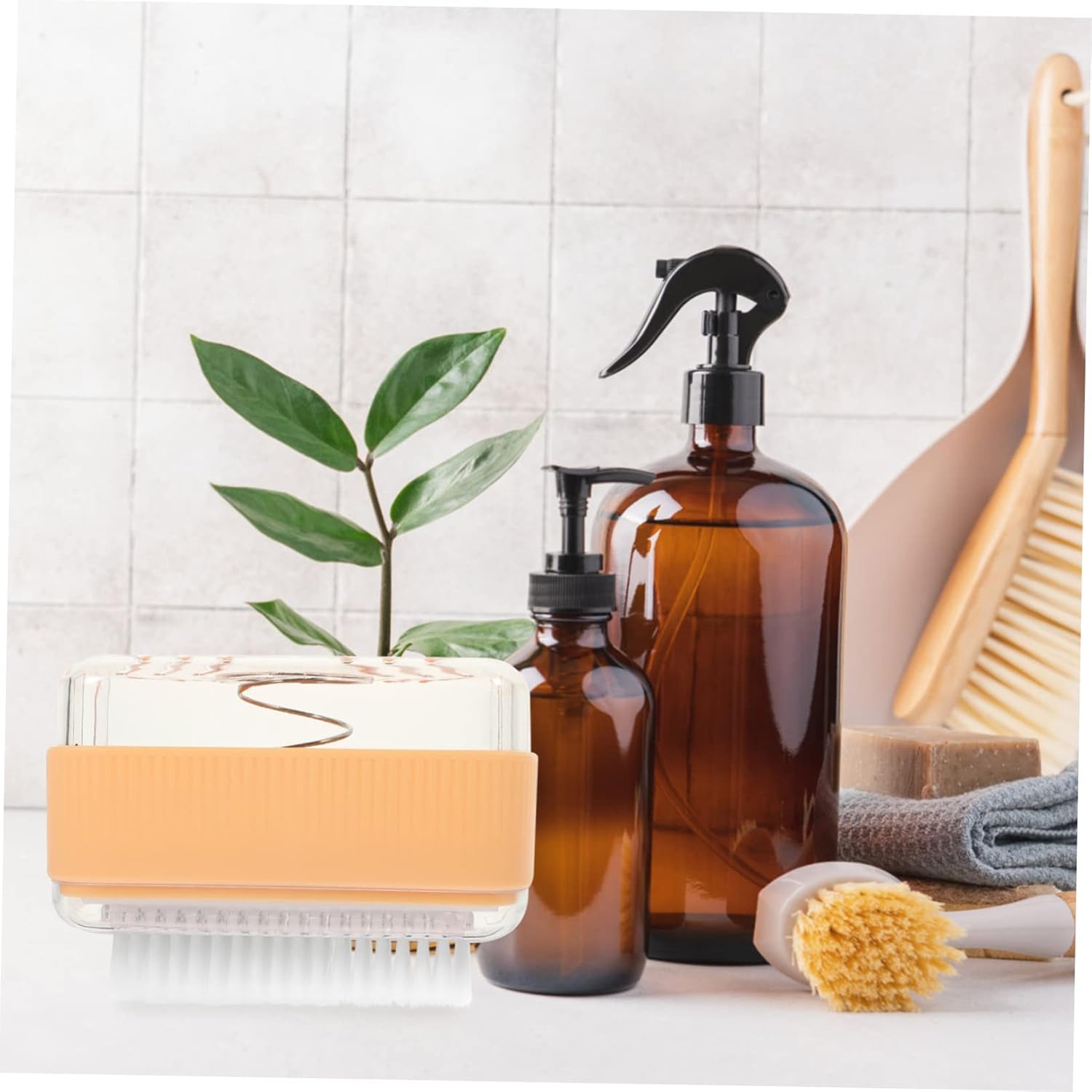 HOLIDYOYO Foaming Soap Dish with Roller Brush