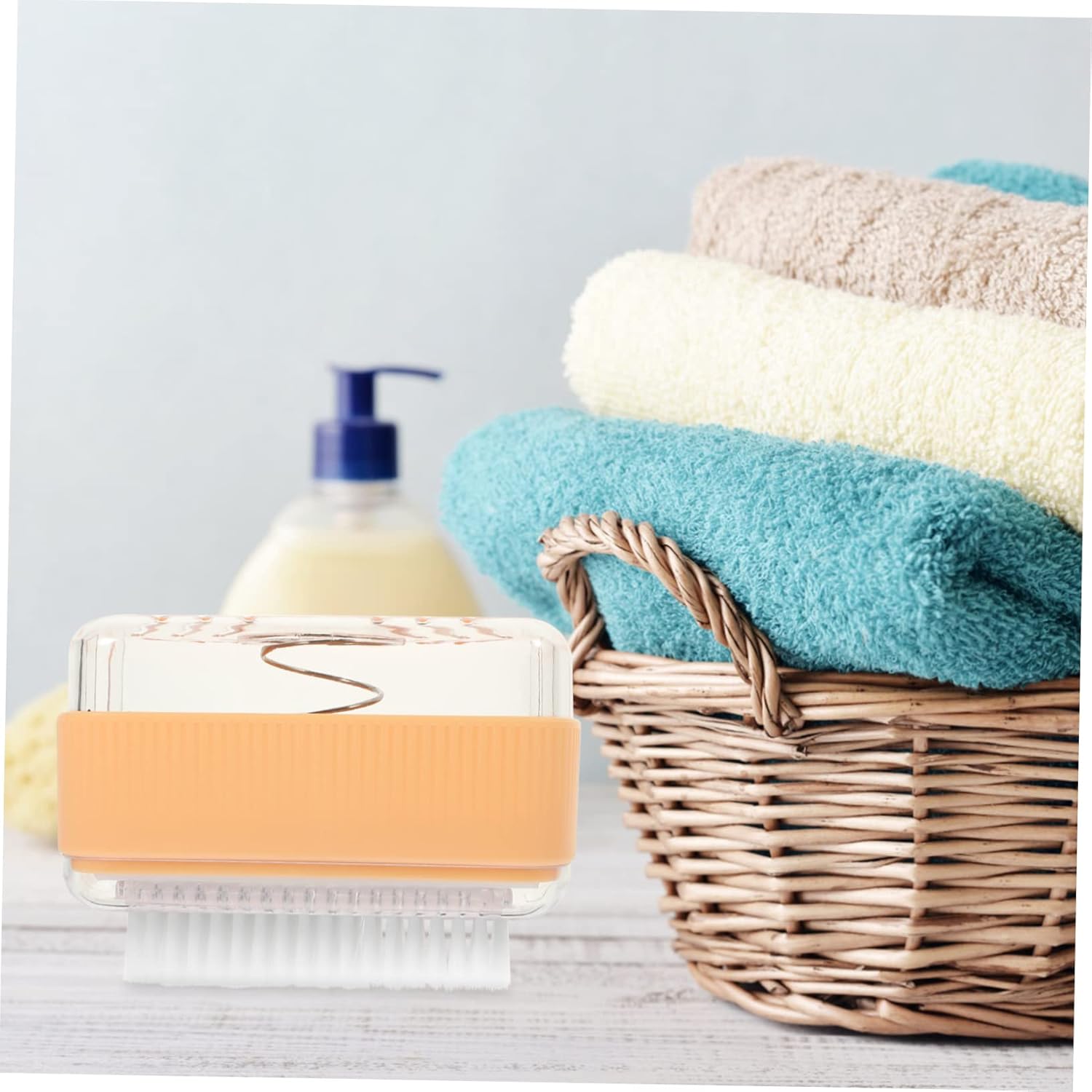 HOLIDYOYO Foaming Soap Dish with Roller Brush