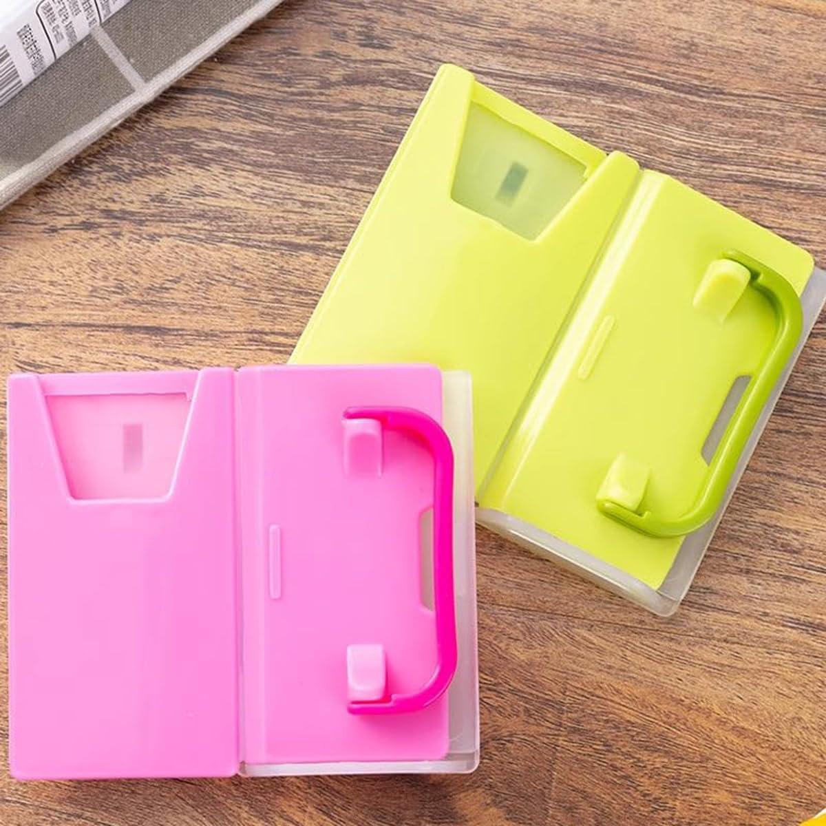 Adjustable Anti-Squeeze Cup Holder for Kids Pink