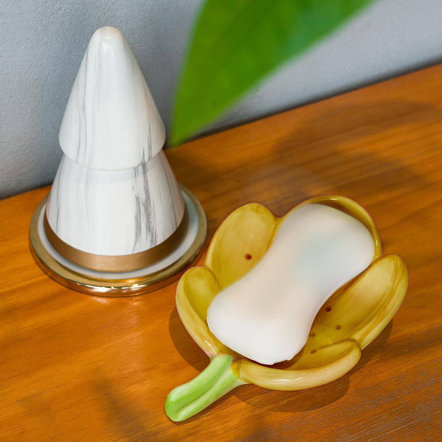 LINXUXIE Floral Ceramic Soap Dish Holder Orange