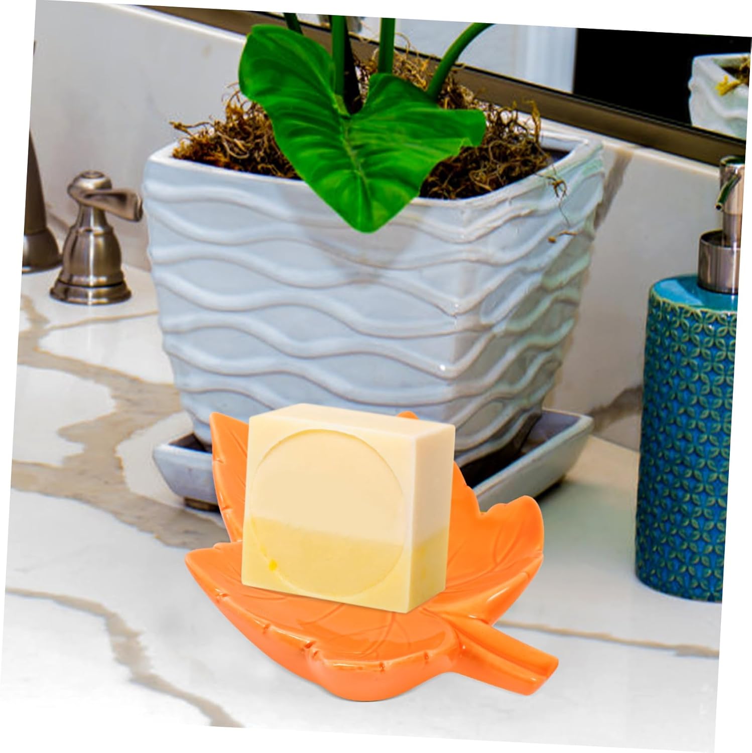 Ciieeo Leaf Shape Soap Dish Ceramic Maple Elegant Holder