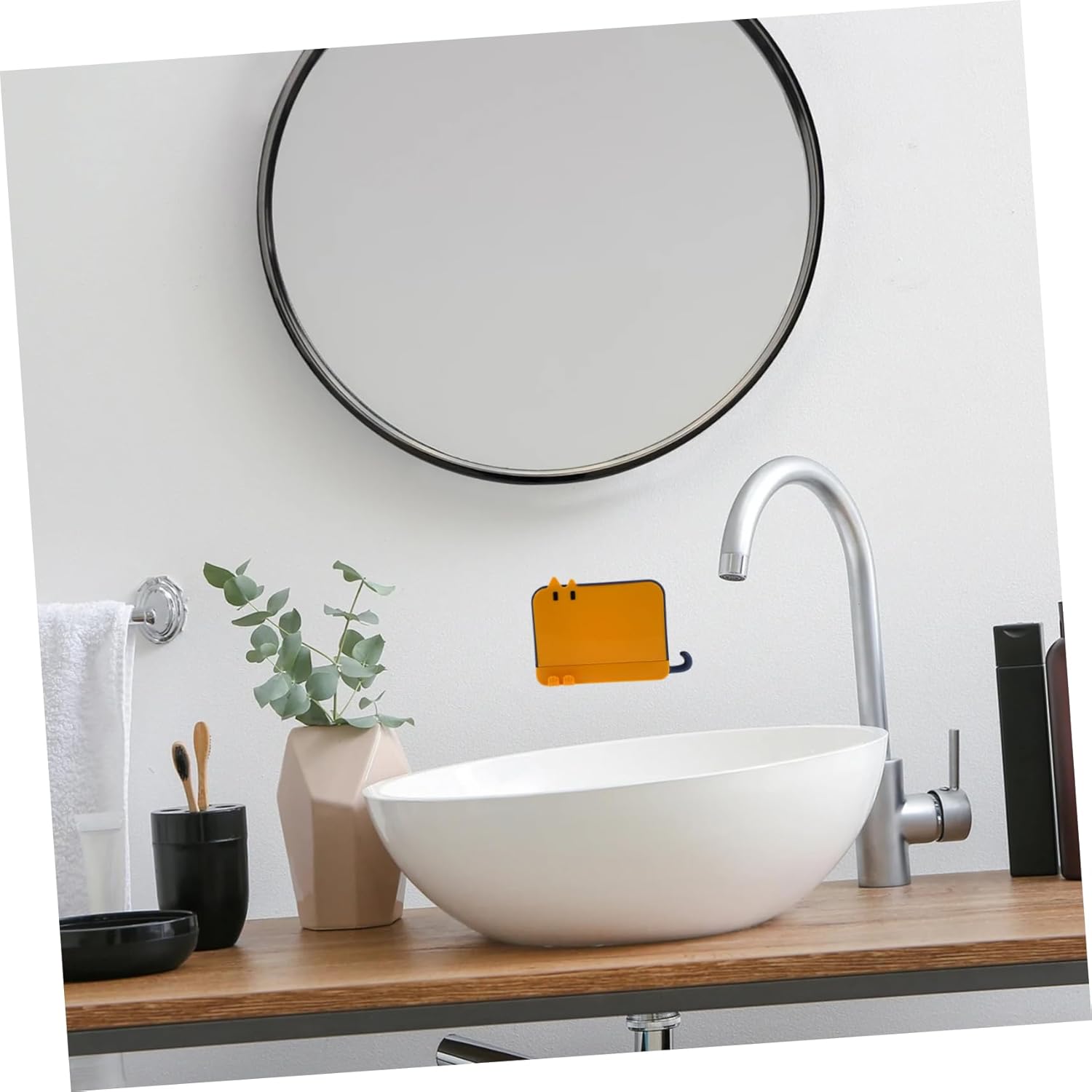 Simple Wall-Mounted Soap Dish with Lid