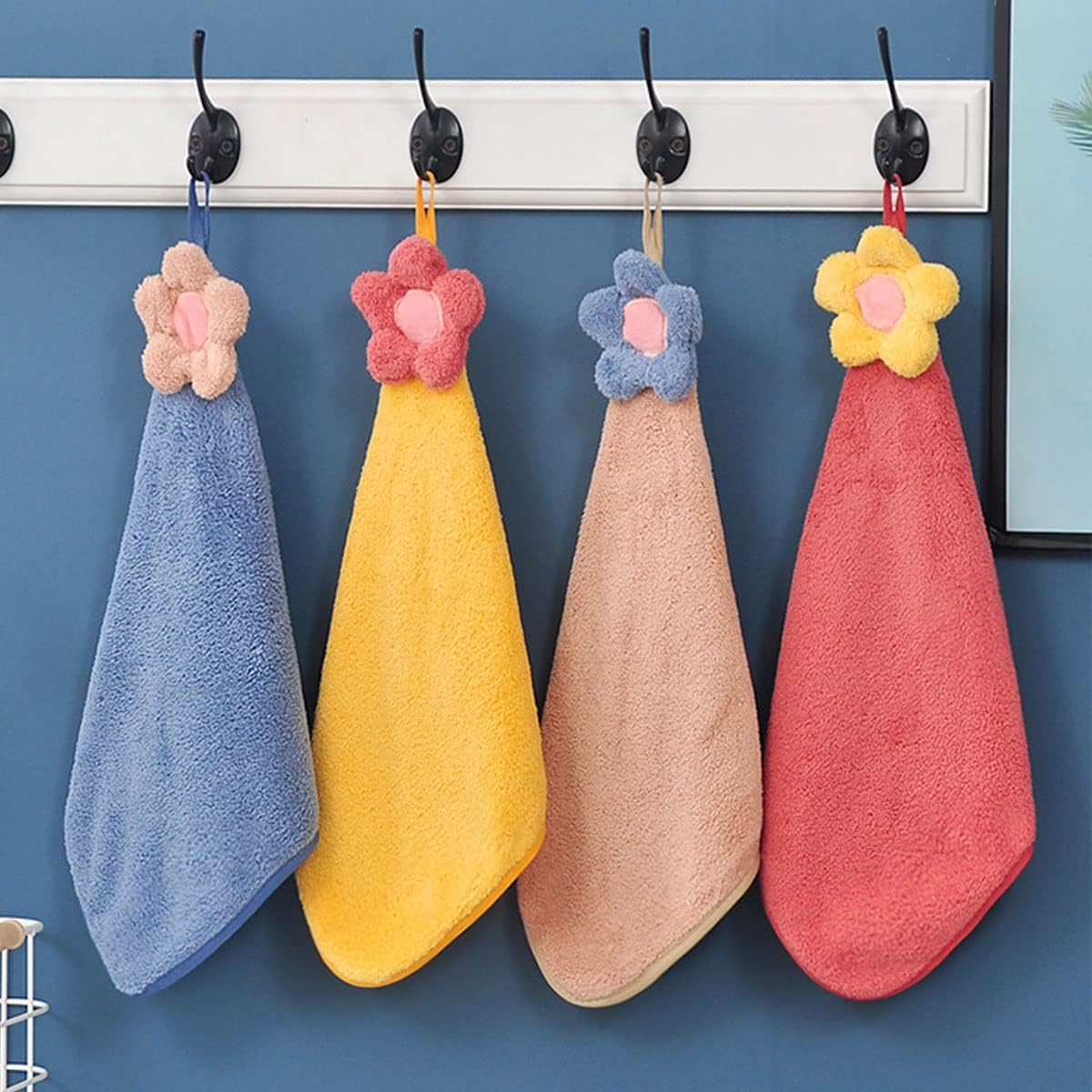 4Pcs Cute Flower Hand Towels with Hanging Loops