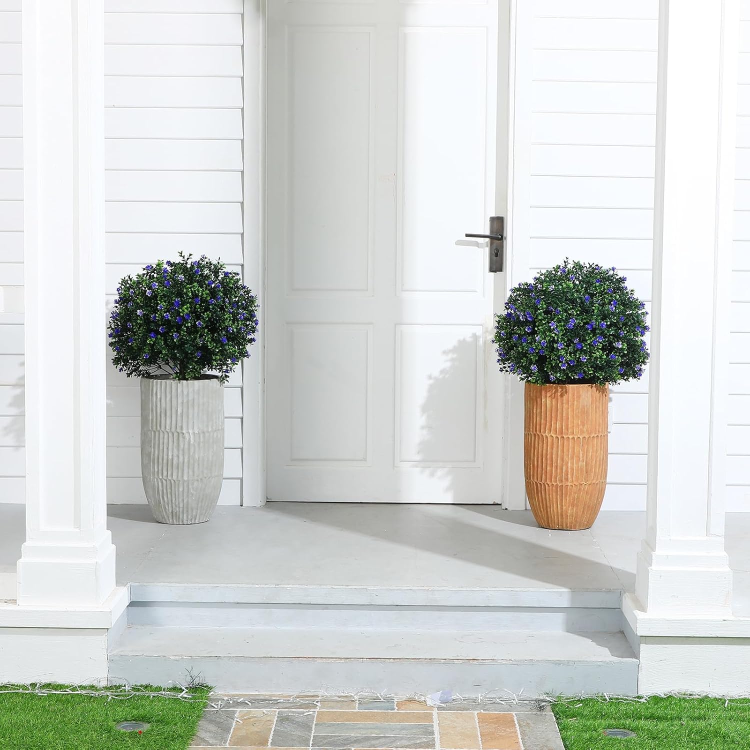 Yunlly Set of 2 Artificial Boxwood Balls with Flowers Purple