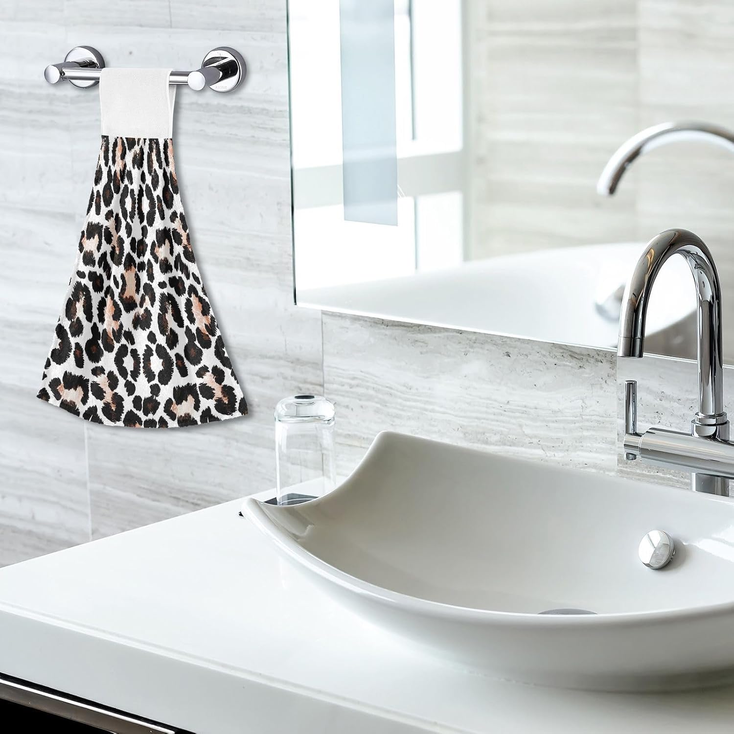 RPLIFE Bath Towels with Loops Set of 2 Black White Leopard Print