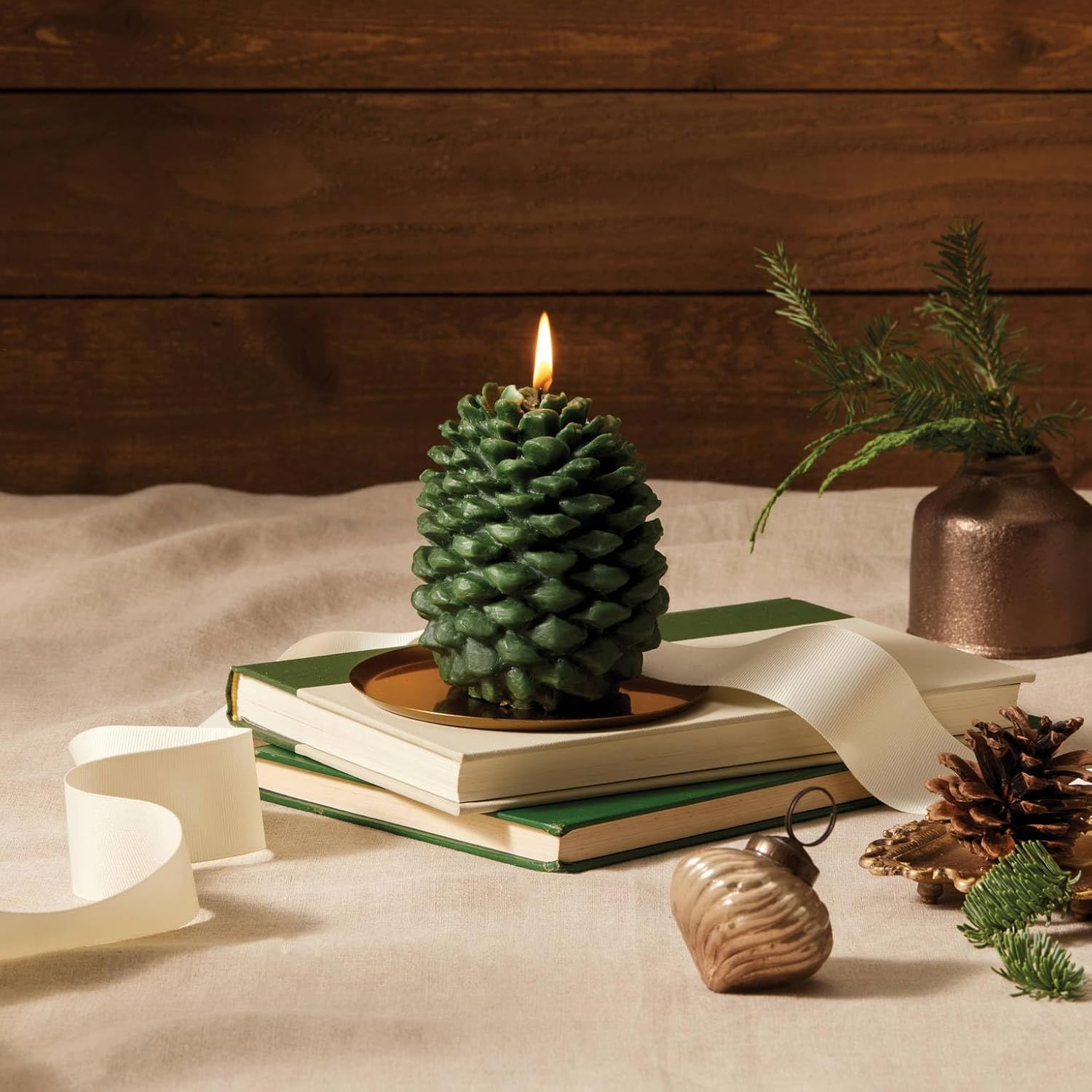 Thymes Frasier Fir Pinecone Candle - Green Pillar