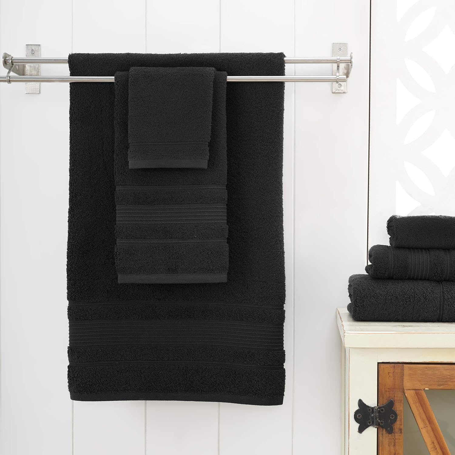 Qute Home 4-Piece Bath Towel Set Black