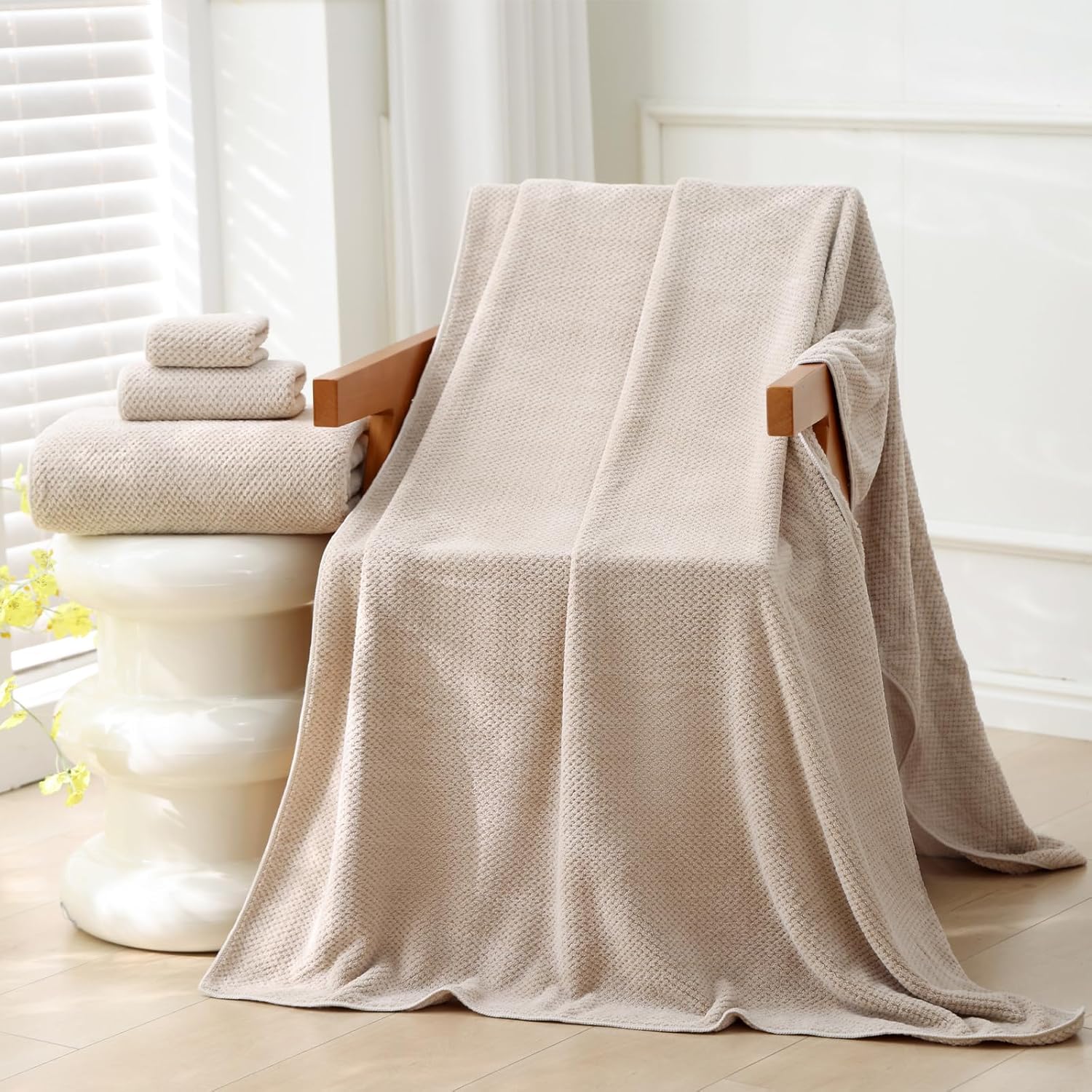 Akzpe 30x60 Inch Extra Large Bath Towel Set 6PCS Microfiber Luxury Towels Beige