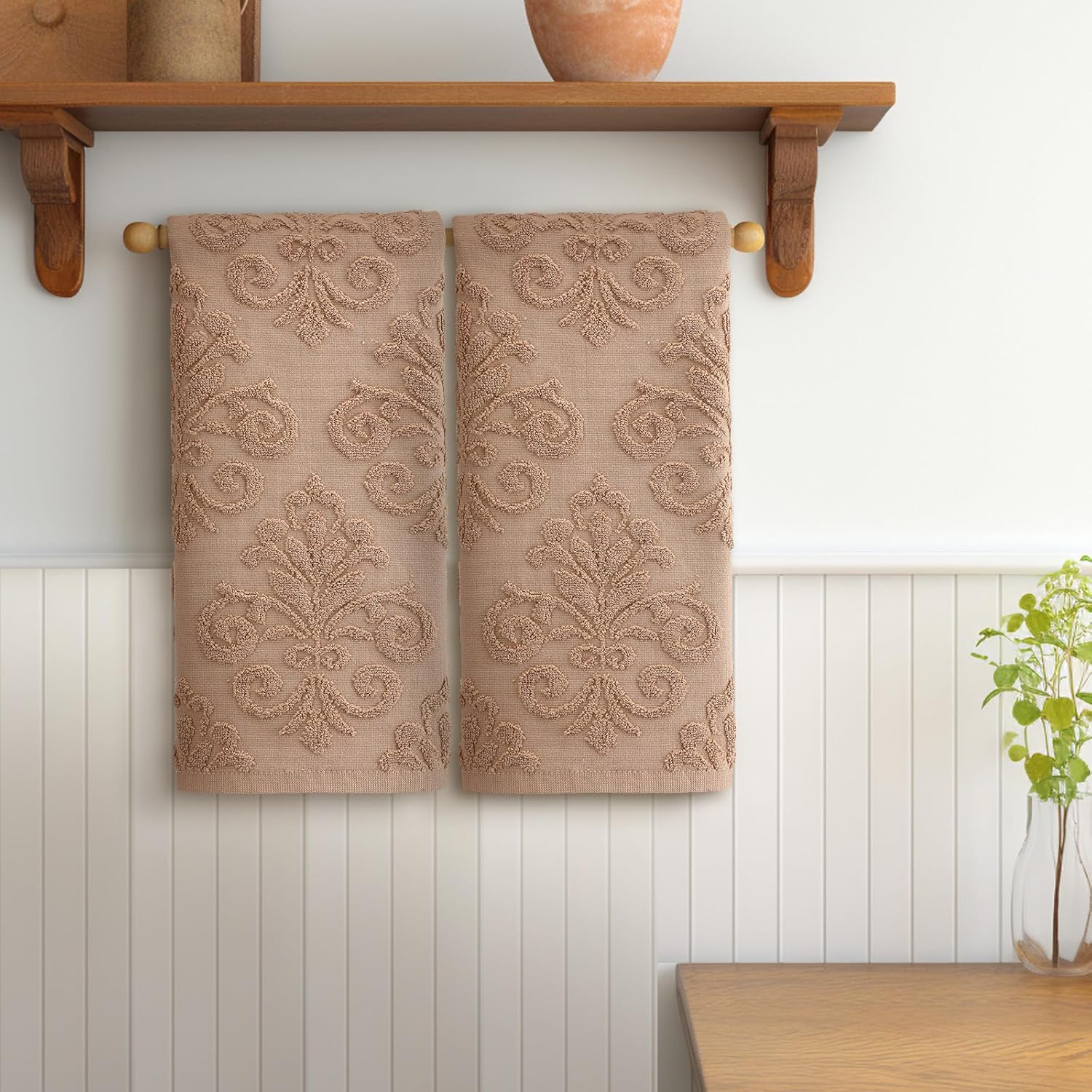 2 Pcs Floral Jacquard Hand Towels 137 x 295 Inch