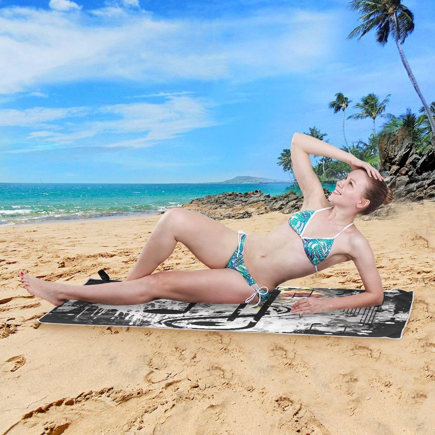 KeepReal Black Musical Note Beach Towel 31 x 71