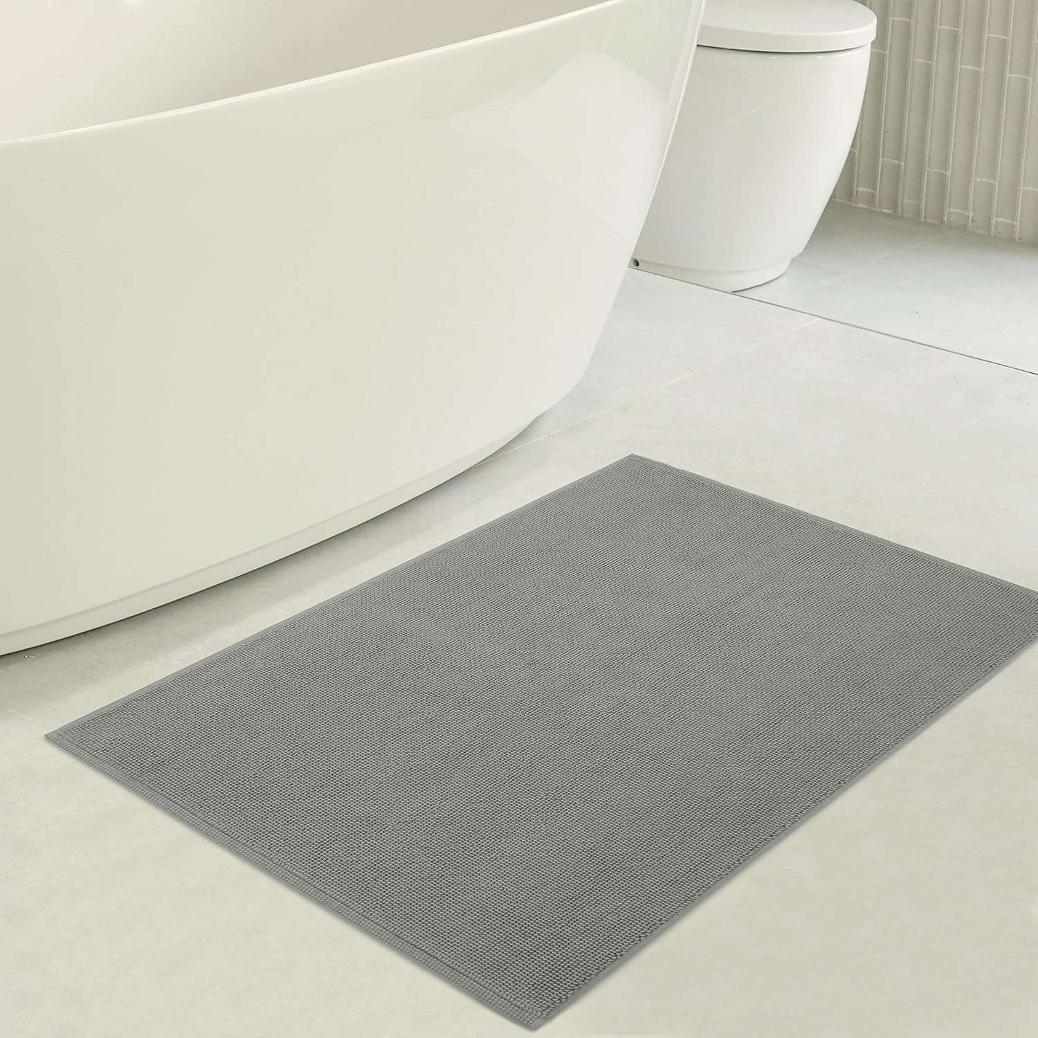 American Soft Linen 4 Piece Bath Towels with 20X34 Cotton Bath Mat